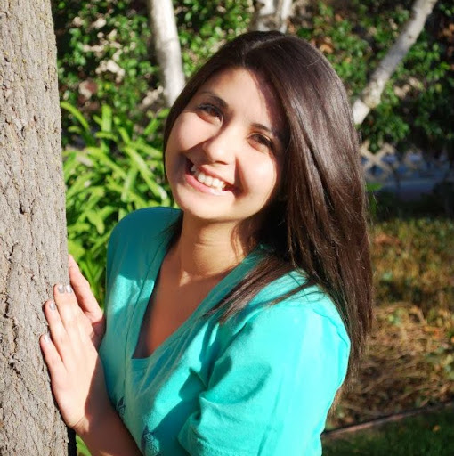 Elizabeth Carrillo Photo 30