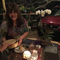 Gina Connolly Photo 7