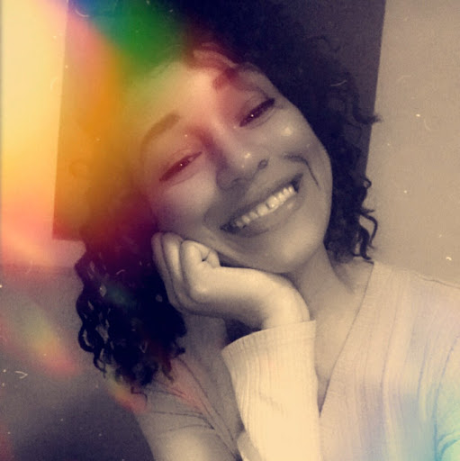 Simone Scott Photo 35