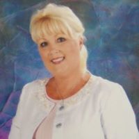 Sandra Price Photo 17