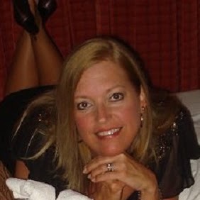 Debbie Knox Photo 25