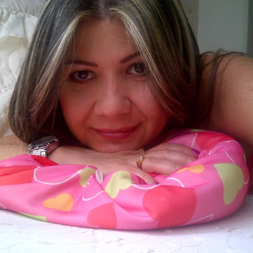 Claudia Gamboa Photo 19