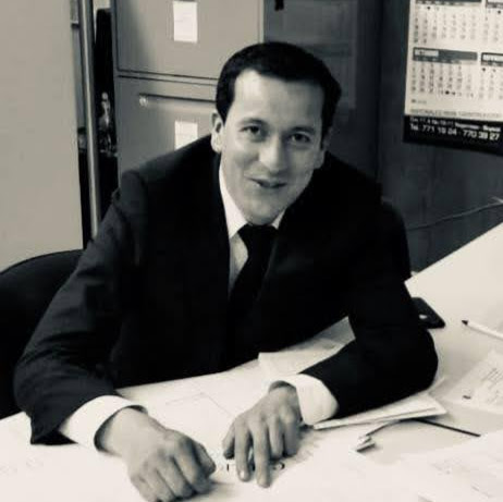 Henry Molina Photo 16