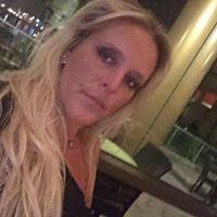 April Kennedy Photo 27