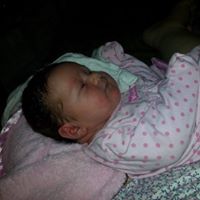 Mary Winnie Photo 18