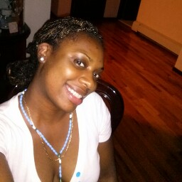 Shakira Brown Photo 7