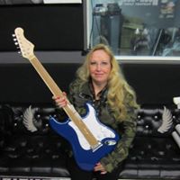 Cynthia Faulkner Photo 28