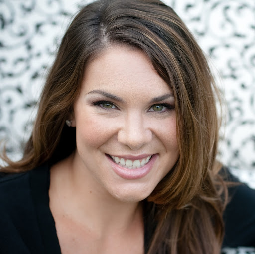 Alicia Wilson Photo 33
