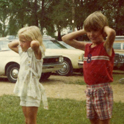 Lynn Frederick Photo 23