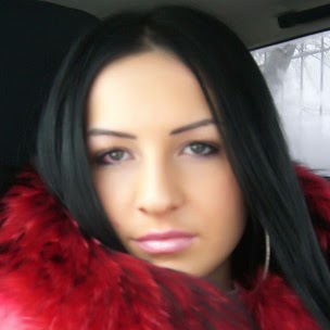 Alyson Martin Photo 31