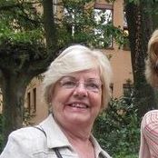 Pauline Myers Photo 24