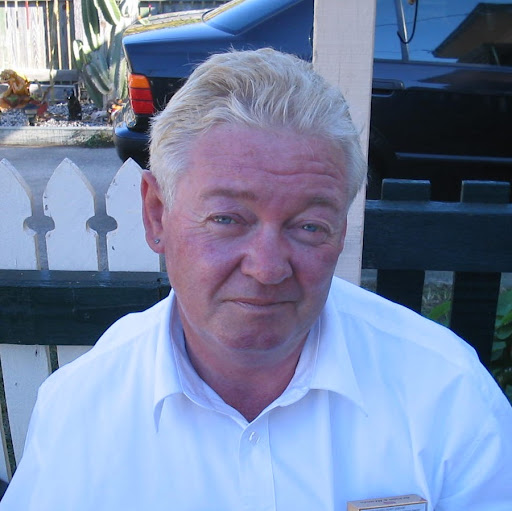 Stephen Malcolm Photo 33