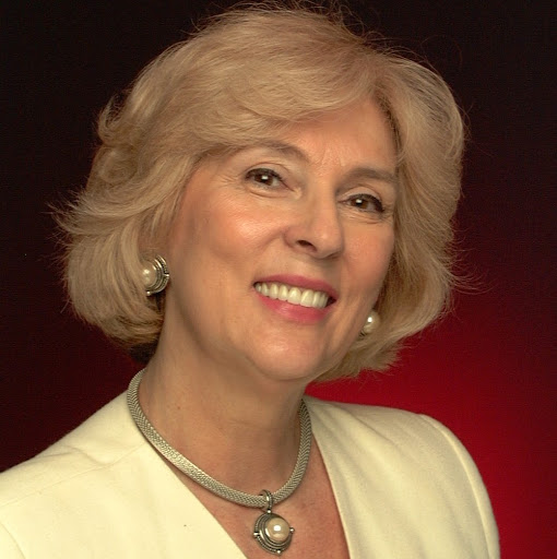 Sandra Hill Photo 28
