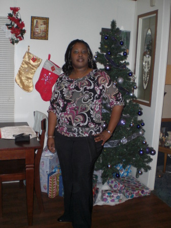 Stephanie Simon Photo 37