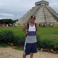 Benjamin Hernandez Photo 18