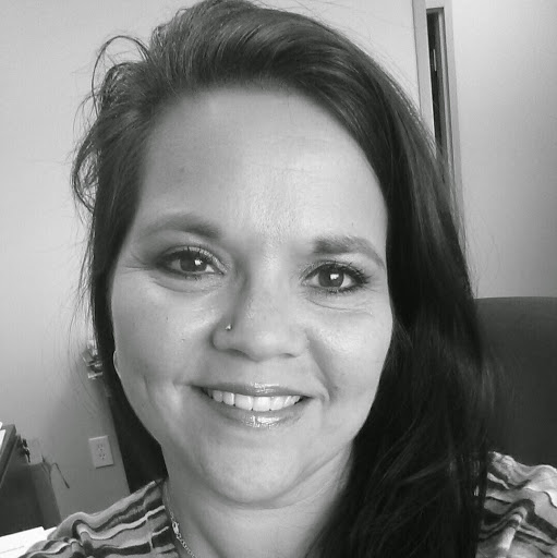 Bobbie Miller Photo 33