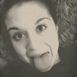 Rachael Hendricks Photo 24