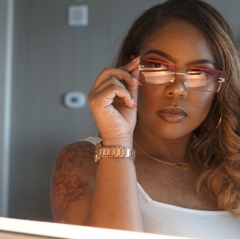 Jasmine Banks Photo 16