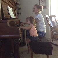 Kimberly Huddleston Photo 15