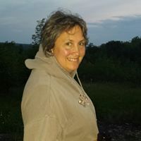 Amanda Cosgrove Photo 19