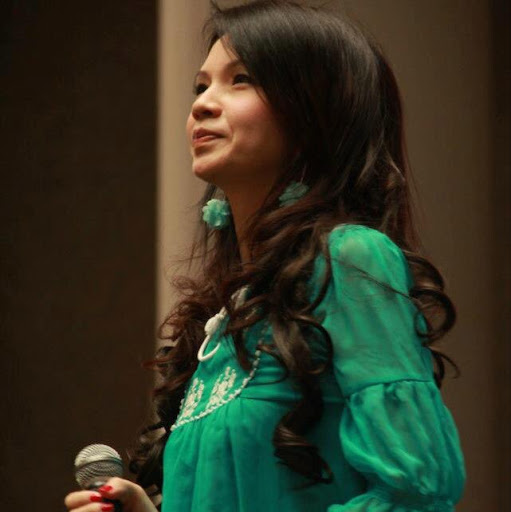 Elaine Lam Photo 31