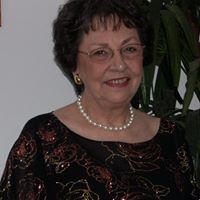 Della Stone Photo 11