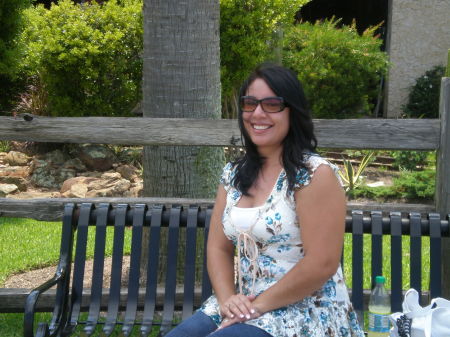 Leticia Salinas Photo 9