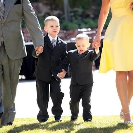 Debbie Robison Photo 31
