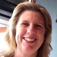Suzanne Stack Photo 16