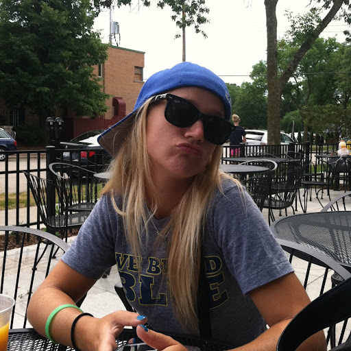 Kylie Davidson Photo 6