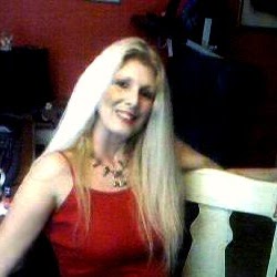 Christina Cartwright Photo 33