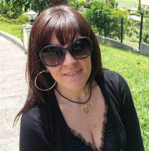 Nancy Almeida Photo 35