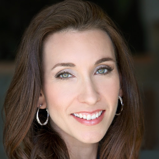 Michelle Newell Photo 32