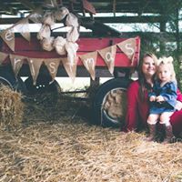Lisa Skelton Photo 26