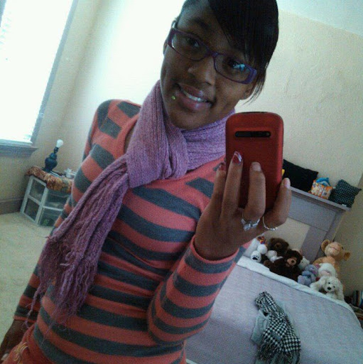 Danielle Jones Photo 58