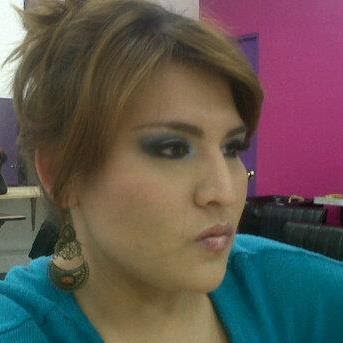Mariel Guzman Photo 9