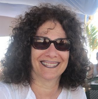 Carolyn Schwartz Photo 39