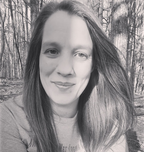 Johanna Smith Photo 27