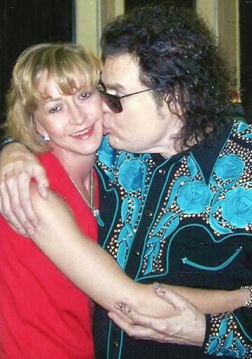 Kathy Carson Photo 6
