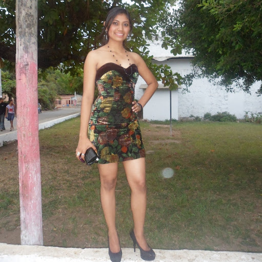 Ruth Rios Photo 32