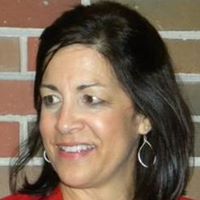 Laurie Sawyer Photo 25
