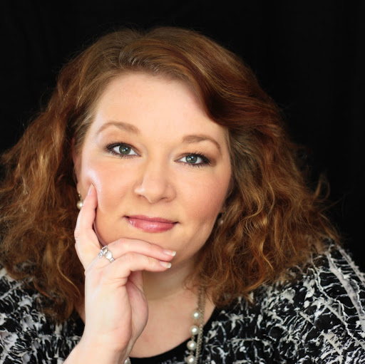 Sarah Gilbert Photo 14