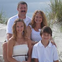 Carrie Sanders Photo 35