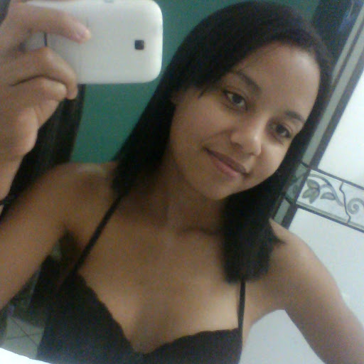 Sarah Andrade Photo 36