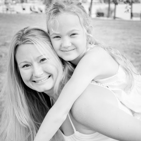 Sarah Ernst Photo 30