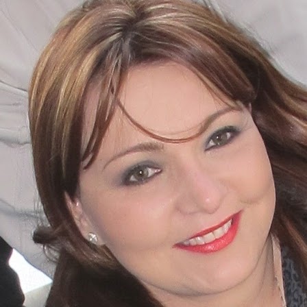 Sandra Valle Photo 11