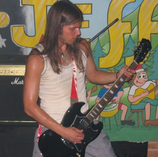 Alan Macneil Photo 2