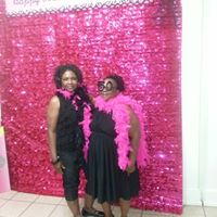Tracy Riley Photo 32