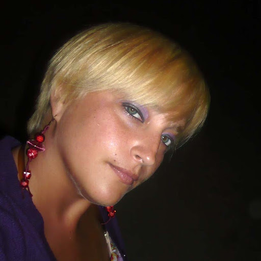 Amalia Robles Photo 4