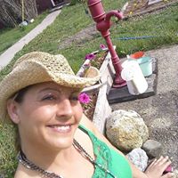 Kathryn Woods Photo 24